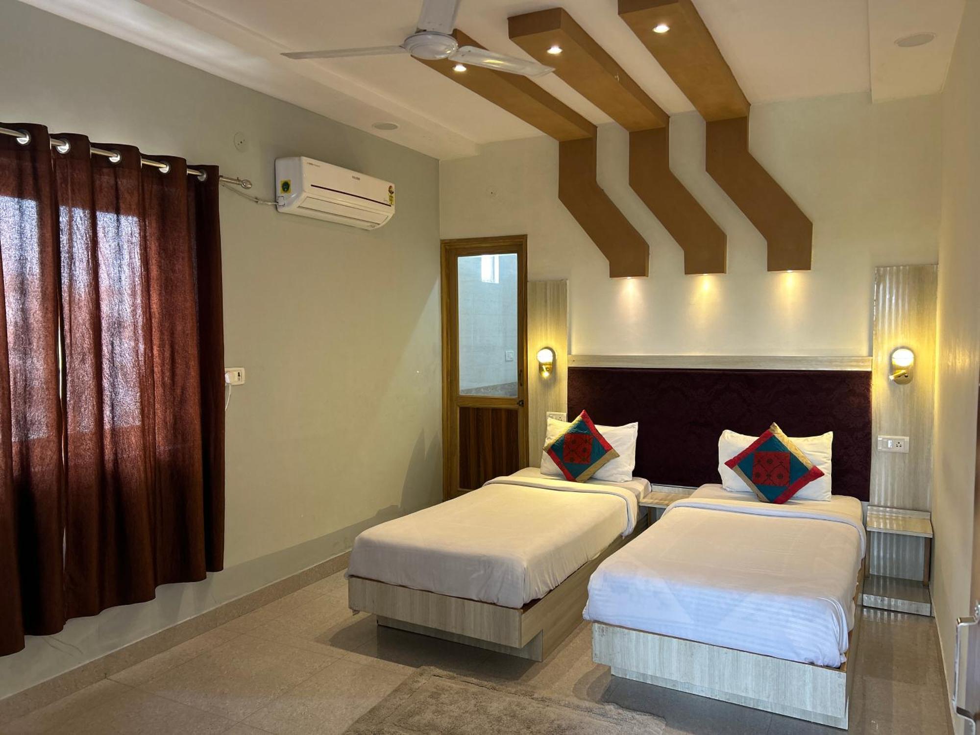 אגרה Max Guest House מראה חיצוני תמונה